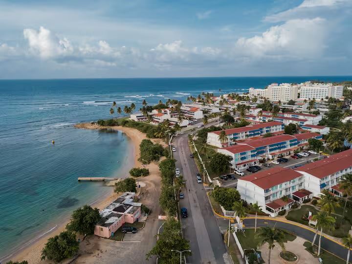 Beachfront Bliss in Dorado – Turnkey 3-Bed Villa!