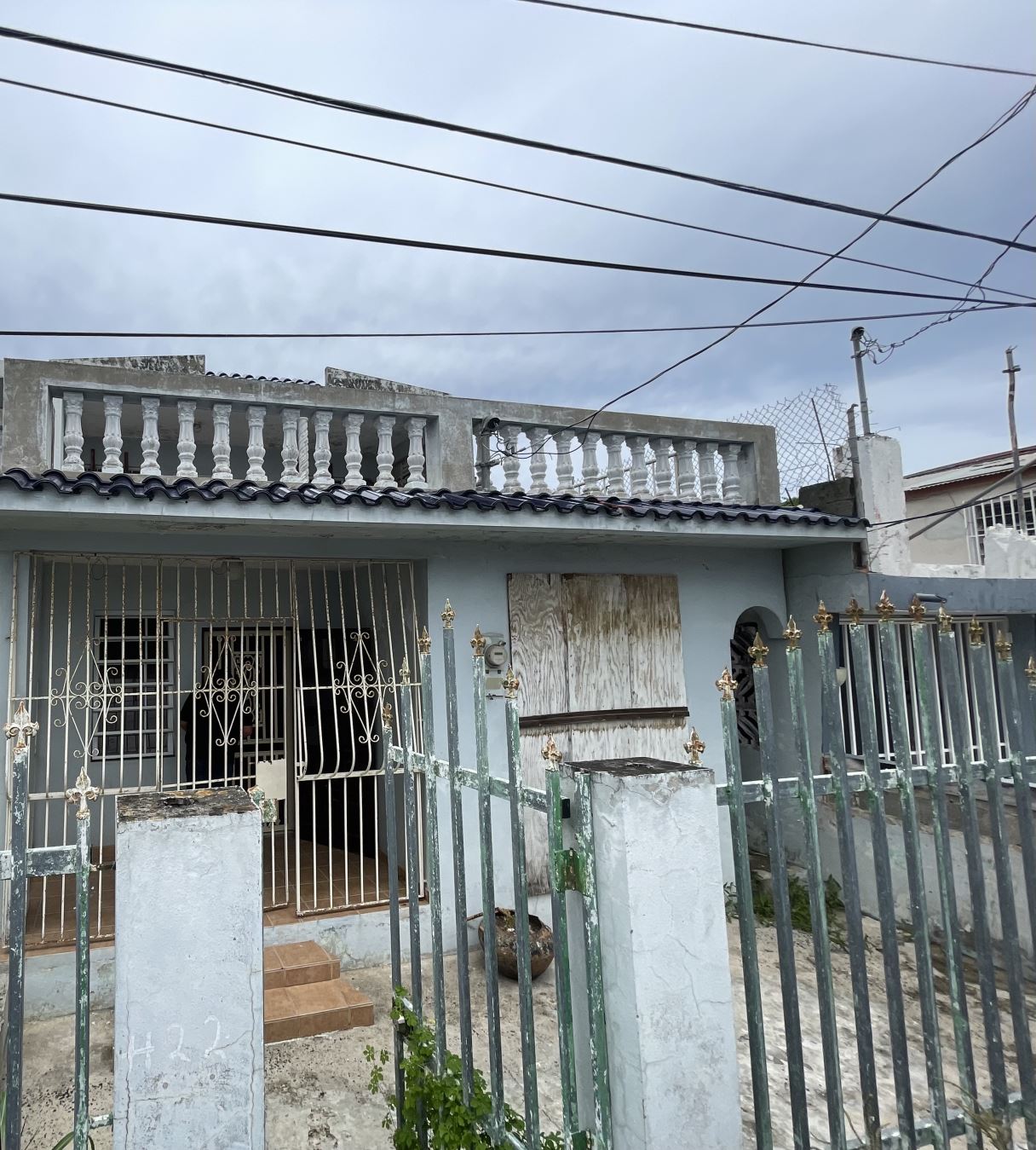Unlock Potential: Investment-Ready Multifamily & Fixer-Upper Package Deal in San Juan!
